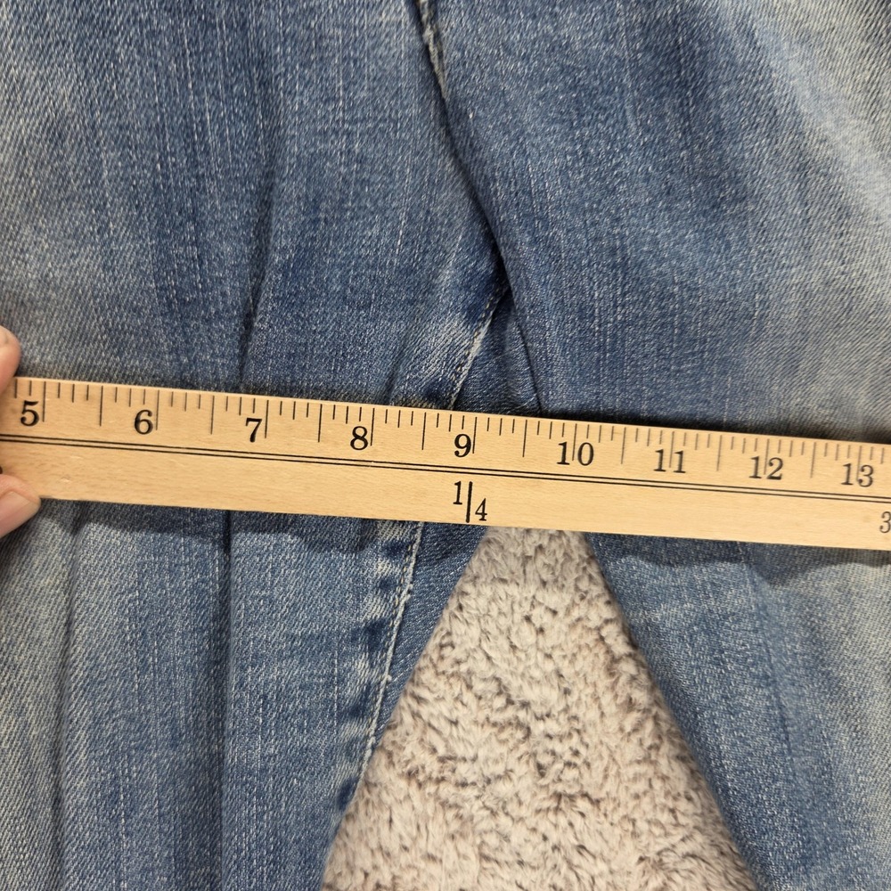 Vintage Levis Engineered Jeans Mens Blue Twisted Medium Wash Zip Fly Fits 26x30 - Picture 6 of 16
